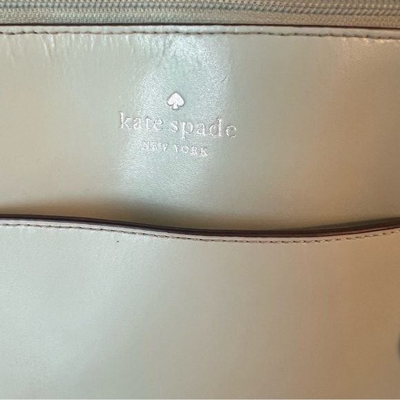 Kate Spade New York Ray Large Pocket Tote - EUC - Picture 9 of 15